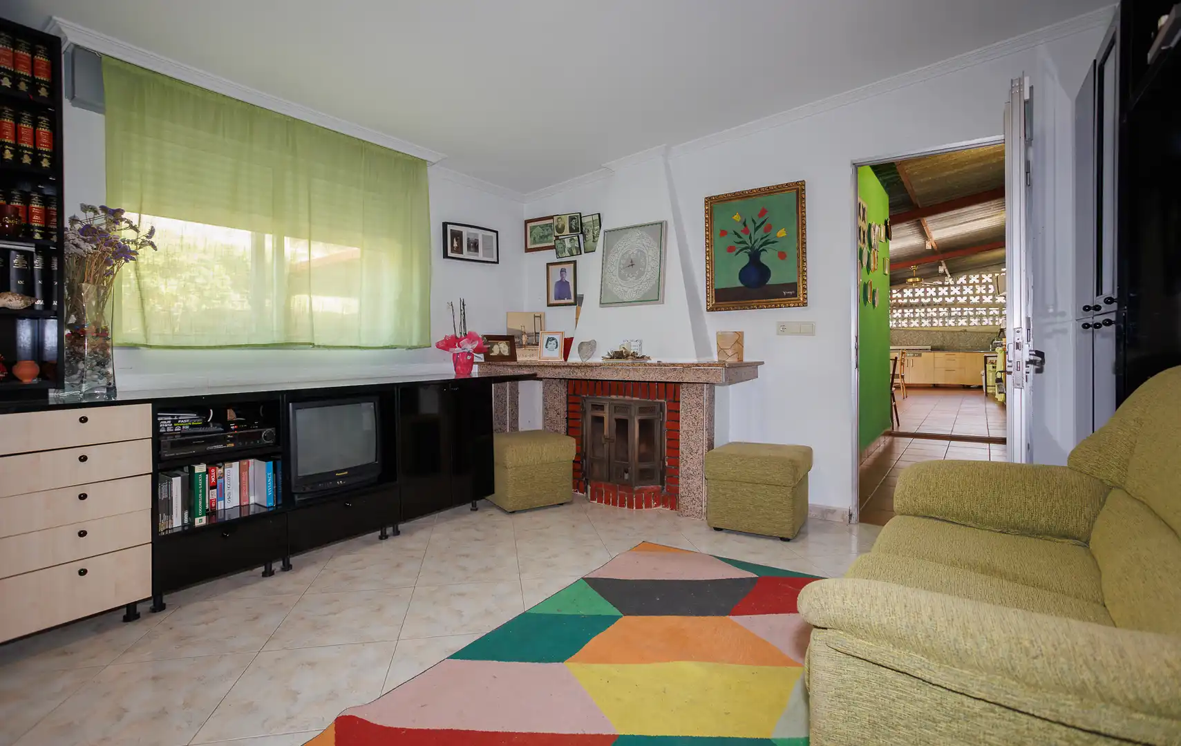 Wohnzimmer von Geschaftsraum zum Verkauf in Boqueixón mit Möbliert