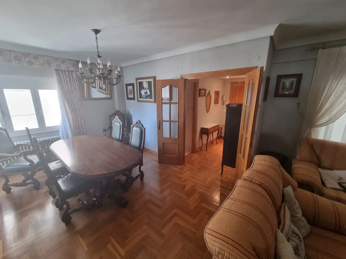 Piso con ascensor en venta en Plaza Odón Alonso 3, imagen 5