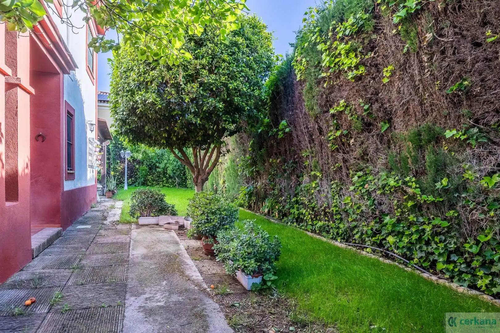 Chalet con piscina en venta en Rosales los, imagen 9