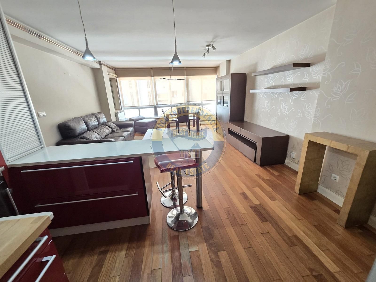 Living room of Apartment for sale in Vigo   with Heating, Private garden and Terrace