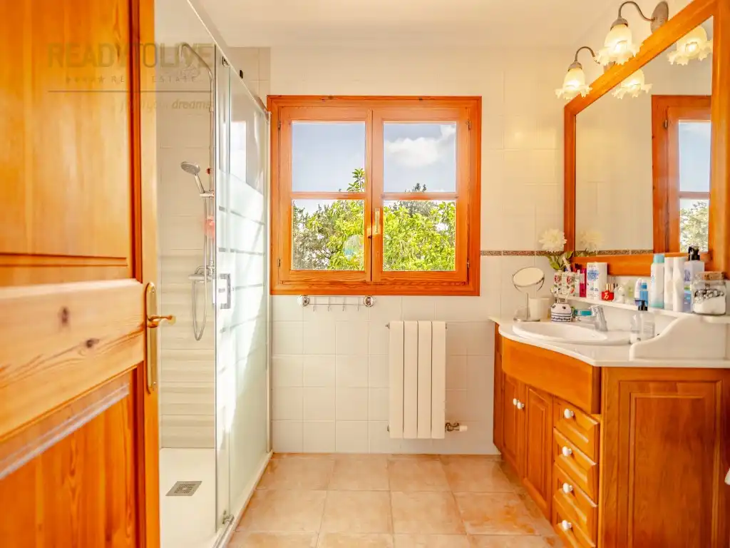 Baño de Finca rústica en venta en Sa Pobla con Calefacción, Jardín privado y Balcón