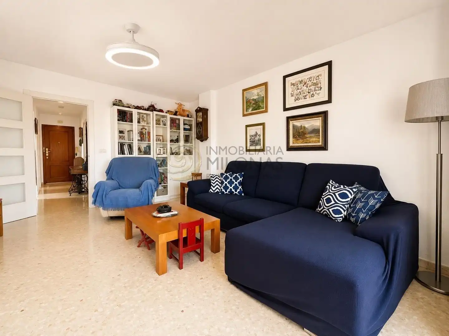 Sala d'estar de Apartament en venda en Benidorm amb Moblat