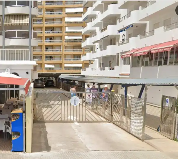 Parkplatz von Wohnungen zur Miete in Peñíscola / Peníscola mit Klimaanlage, Heizung und Terrasse
