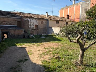 Casa con giardino in vendita a Carrer de Sant Isidre