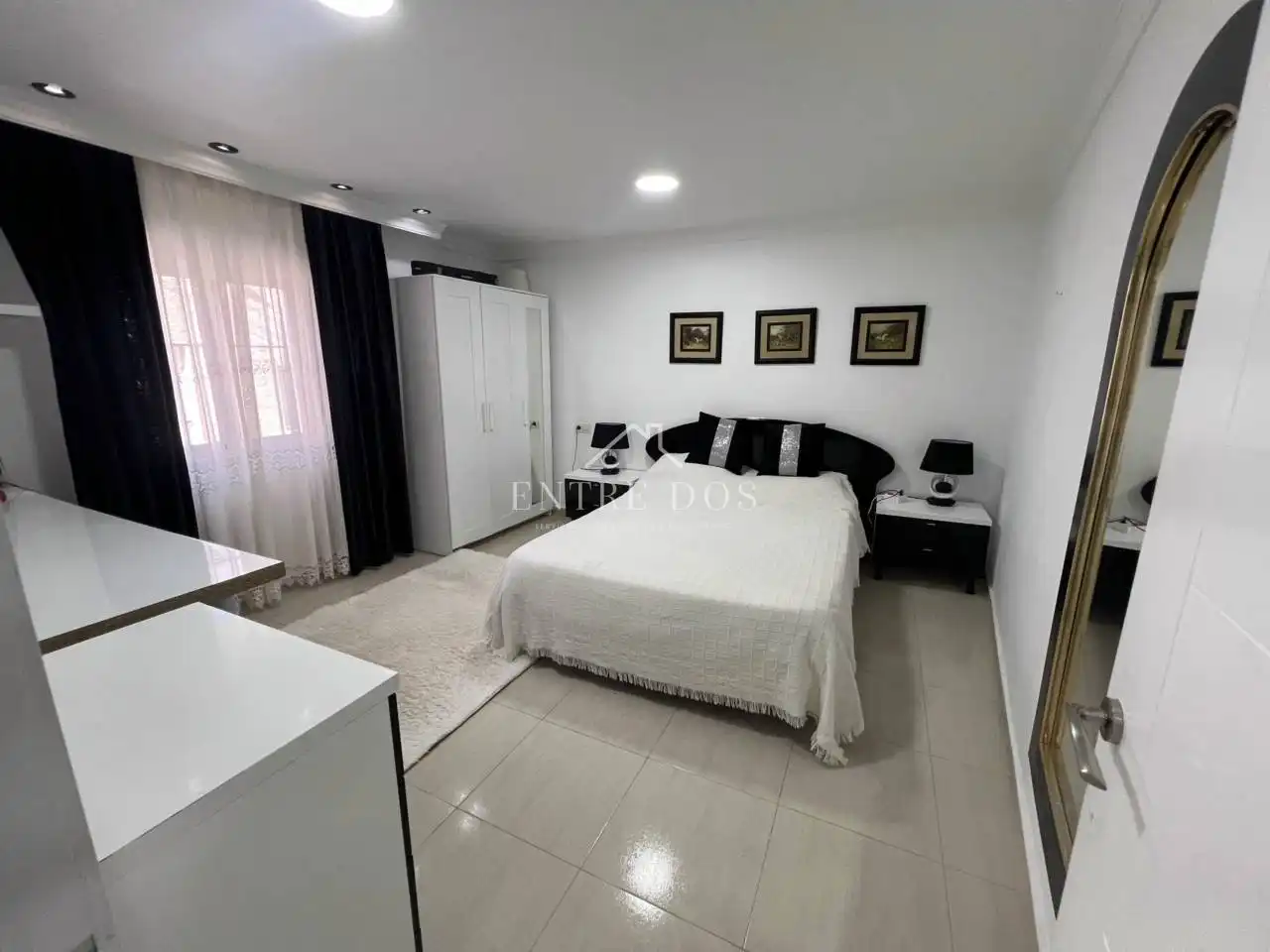 Habitación de Piso en venta en Castellón de la Plana / Castelló de la Plana con Aire acondicionado, Trastero y Amueblado