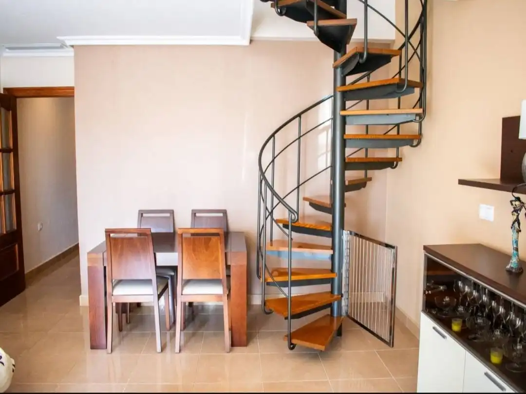 Penthouse with lift for sale in Avda doctor Artero Guirao 34, imagen 2