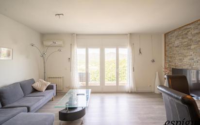 Living room of Flat for sale in Sant Feliu de Guíxols  with Air Conditioner, Terrace and Balcony