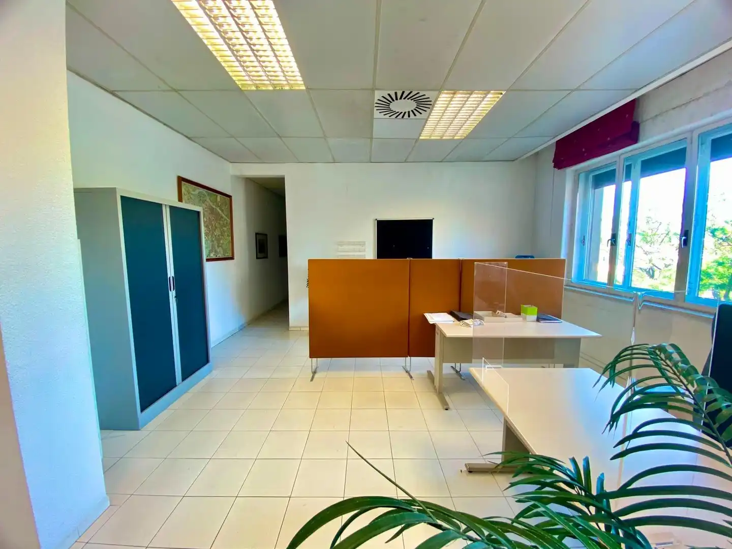 Office for rent in Calle de Juan XXIII, Barrio del Ave