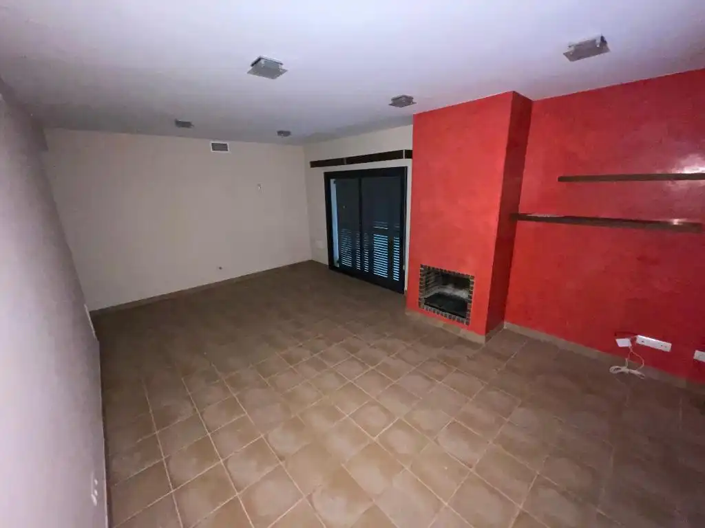 Chalet con jardín en venta en Urbanitzacions, imagen 12