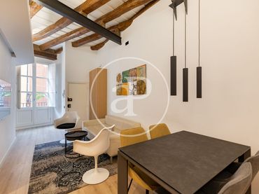Wohnung mit Balkon zum Verkauf in Carrer del Portal Nou
