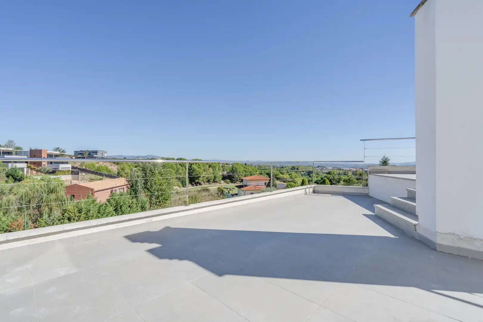 Terrassa de Casa o xalet en venda en Sant Esteve Sesrovires amb Aire condicionat, Calefacció i Jardí privat