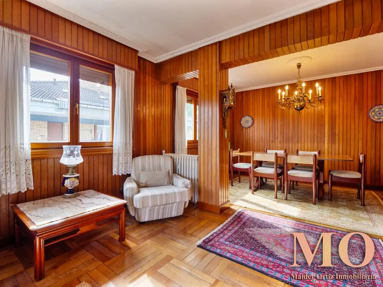 Comedor de Piso en venta en Arrasate / Mondragón con Calefacción, Terraza y Trastero