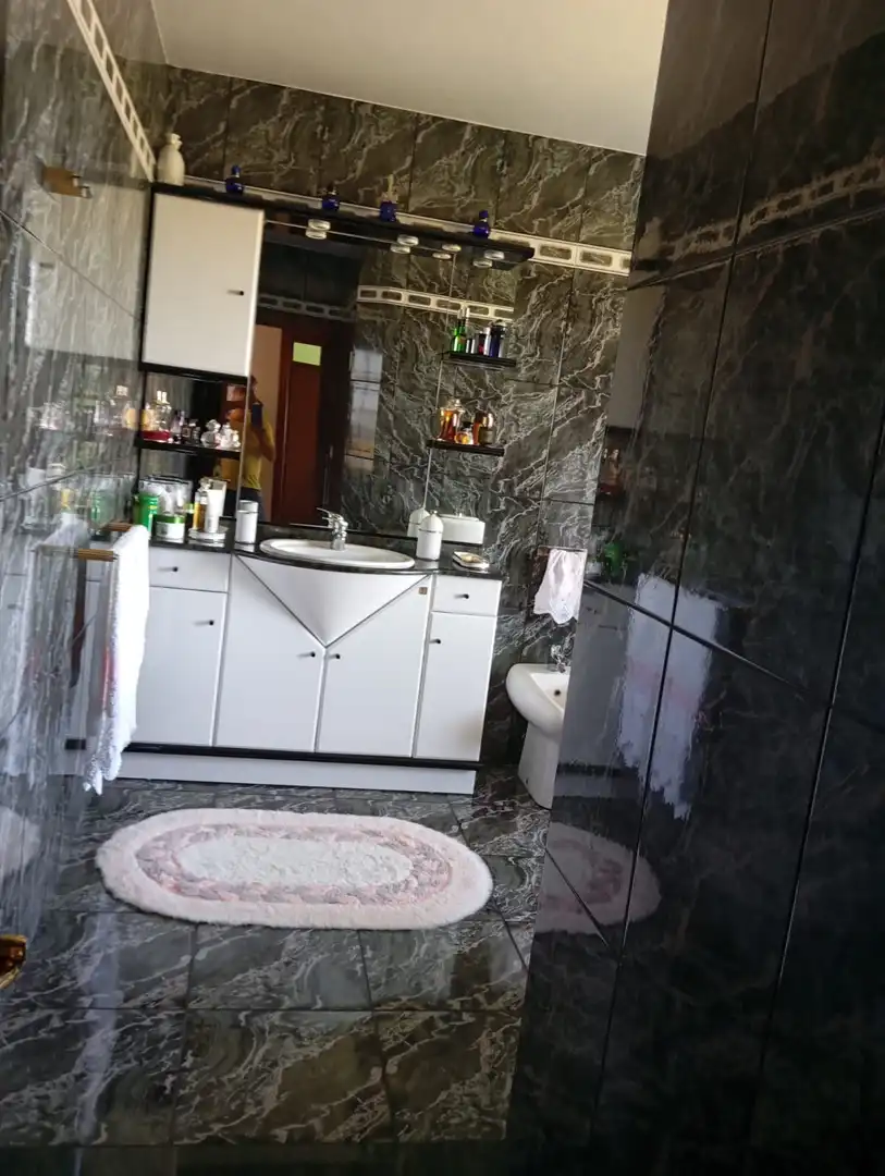 Bany de Casa o xalet en venda en Carballo amb Calefacció, Moblat i Forn