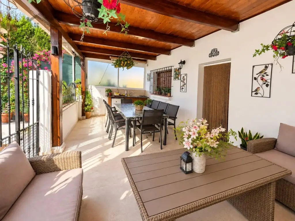 Terraced house for sale in Calle Cruces