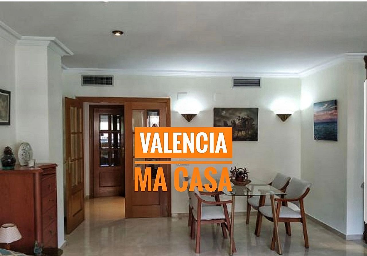 Flat to rent in  Valencia Capital  with Air Conditioner, Heating and Furnished