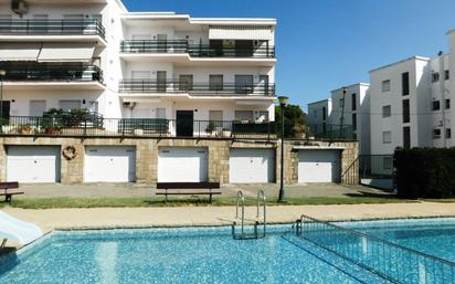 Swimming pool of Apartment for sale in Roses  with Terrace and Community pool