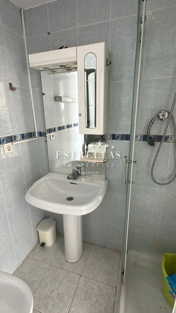 Bathroom of Duplexes for sale in Benidorm  with Heating, Terrace and Storage room