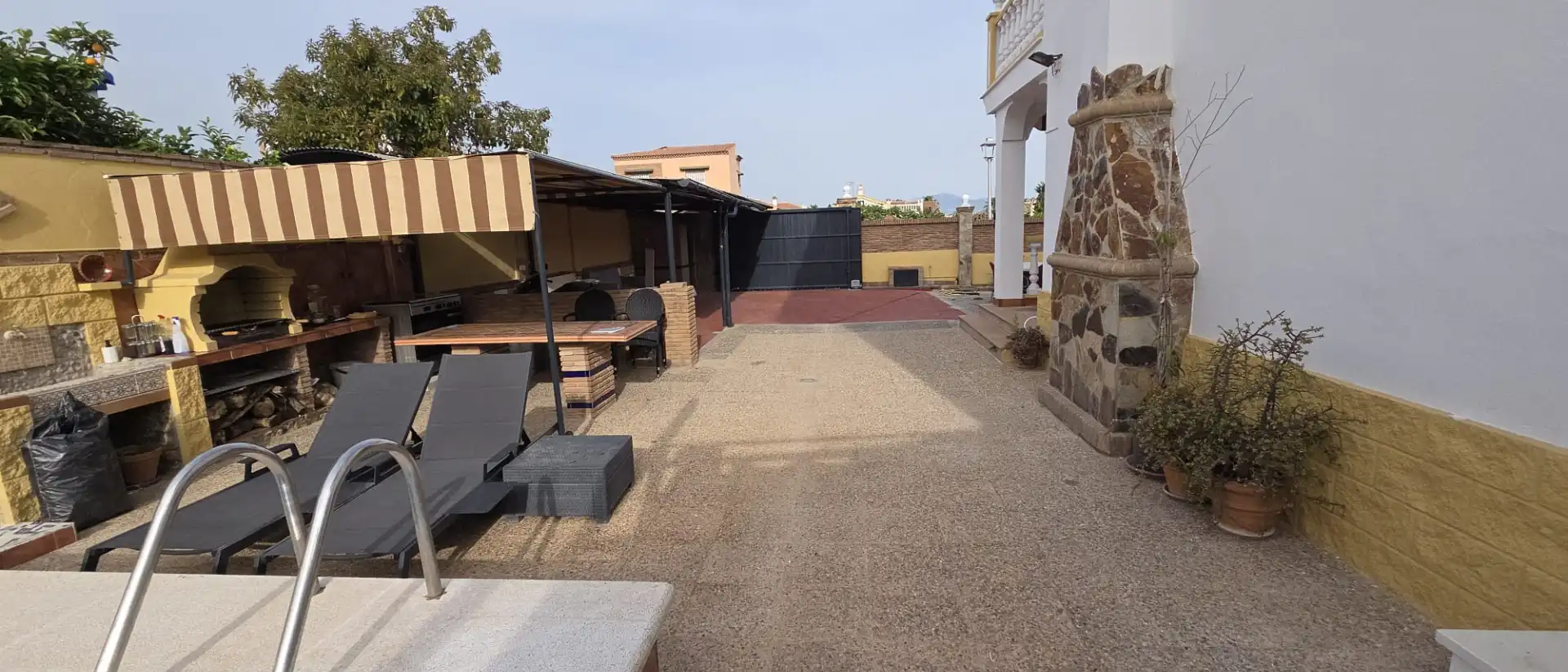 Terrasse von Haus oder Chalet zum Verkauf in Alhaurín de la Torre mit Klimaanlage, Privatgarten und Terrasse