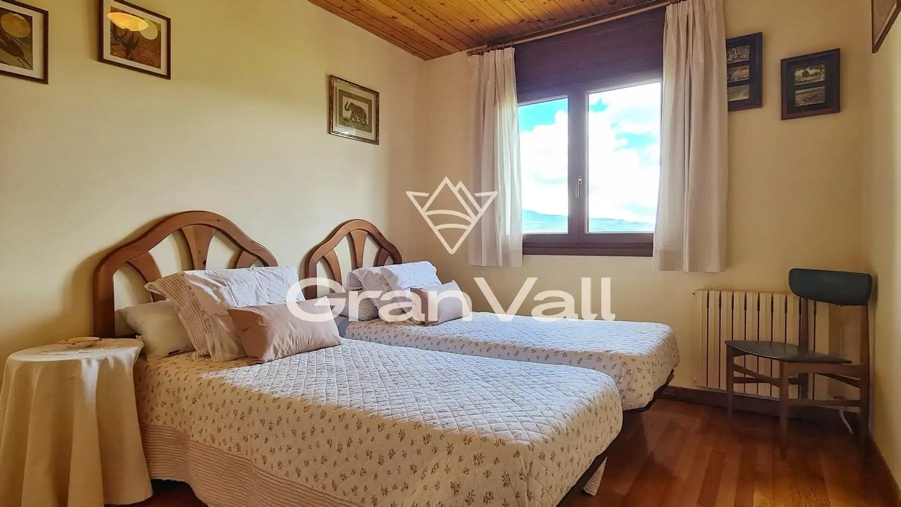 Habitación de Casa o chalet en venta en Puigcerdà con Calefacción, Jardín privado y Terraza