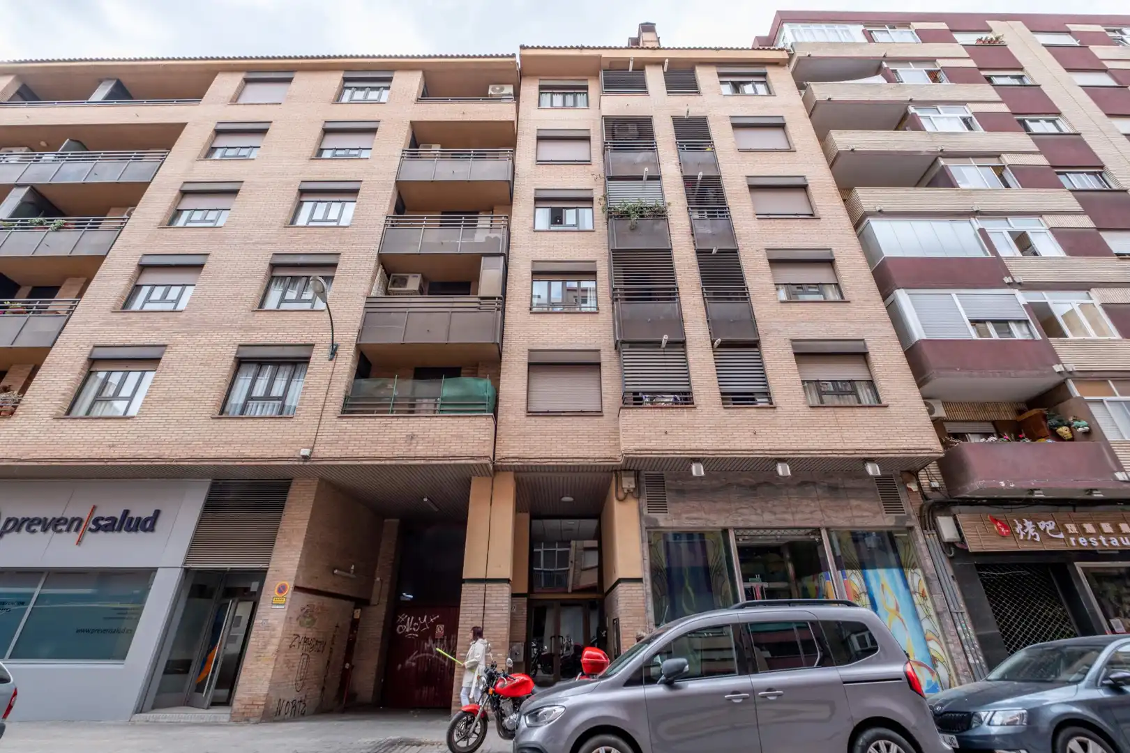 Vista exterior de Piso en venta en Zaragoza con Calefacción