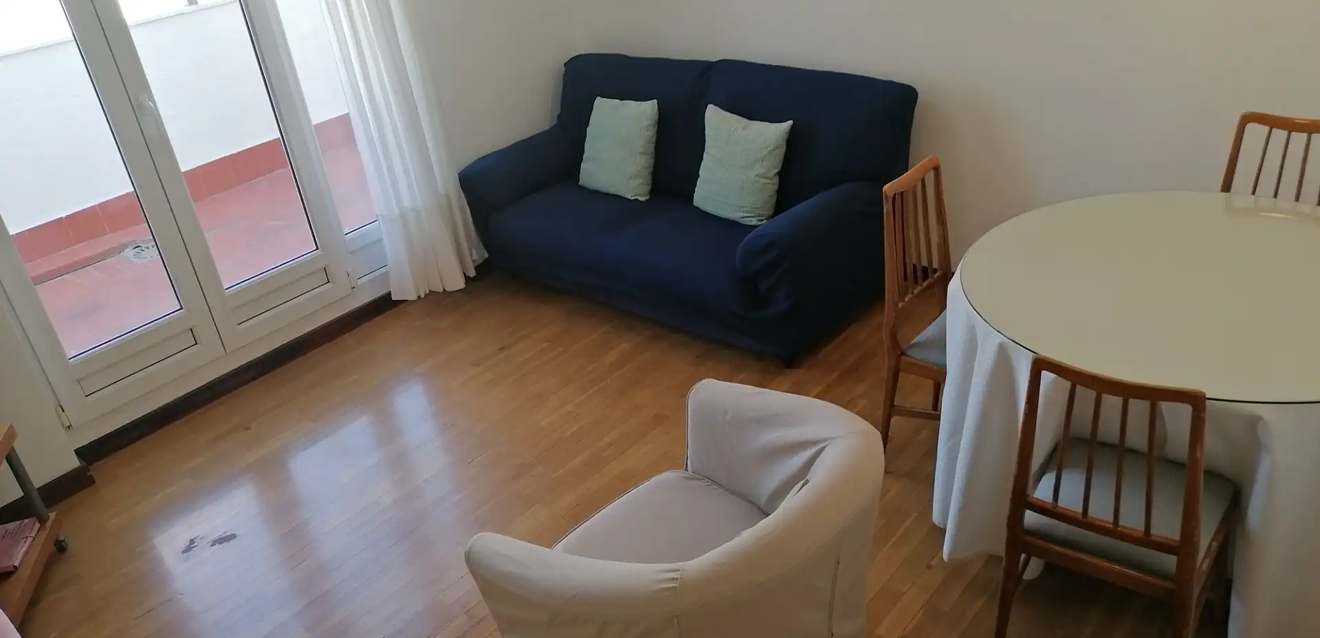 Sala d'estar de Pis de lloguer en Salamanca amb Calefacció, Parquet i Terrassa