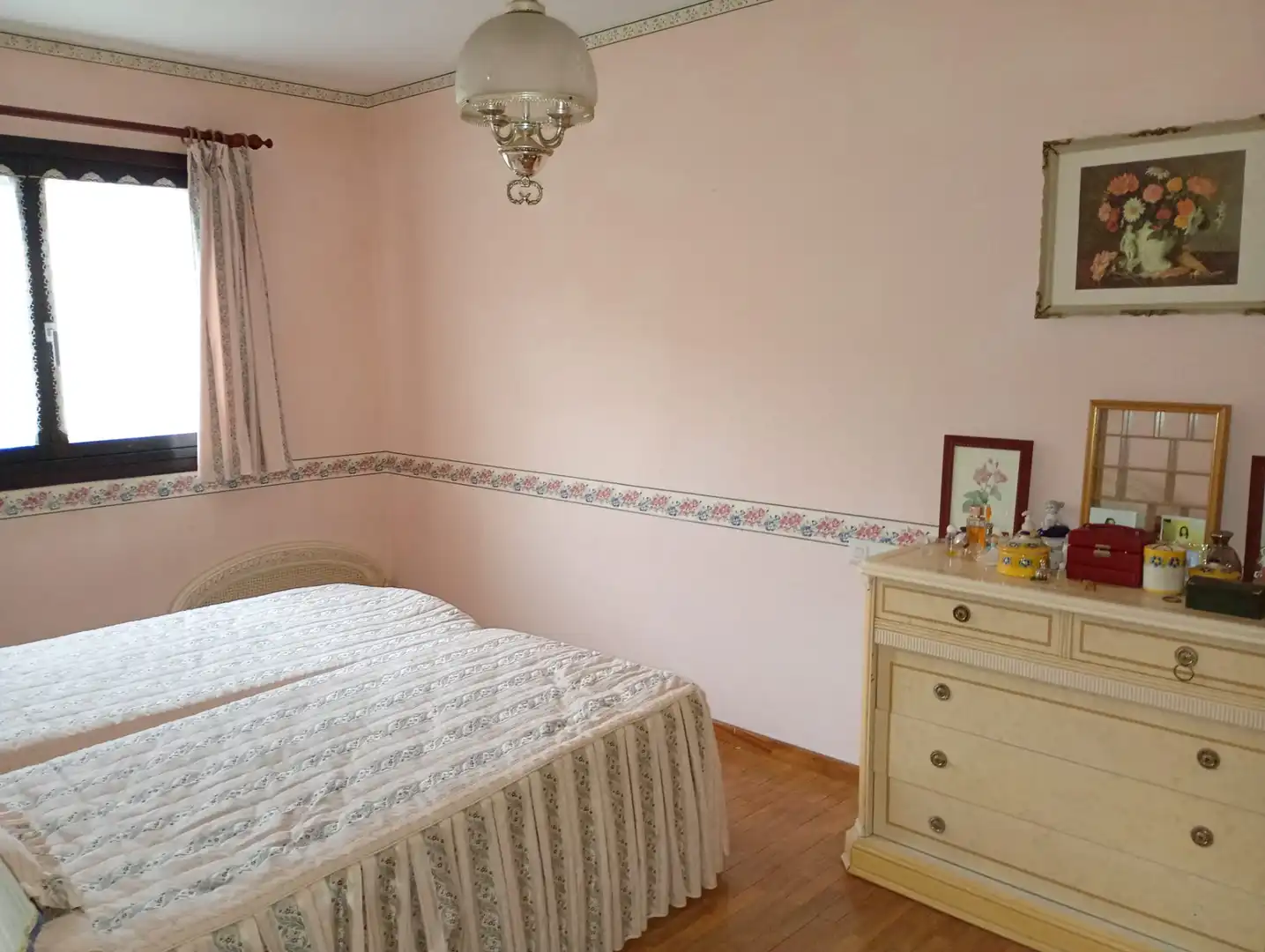 Dormitori de Casa adosada en venda en Gijón  amb Calefacció, Jardí privat i Terrassa