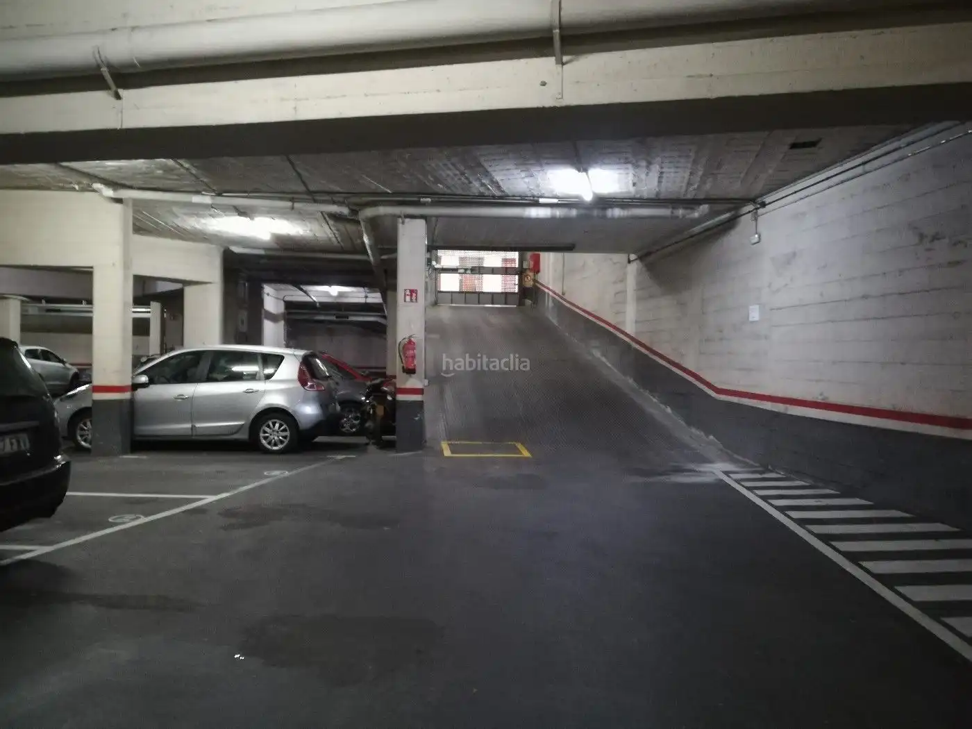 Einzelparkplatz zur Miete in Carrer de la Torre 5, imagen 5