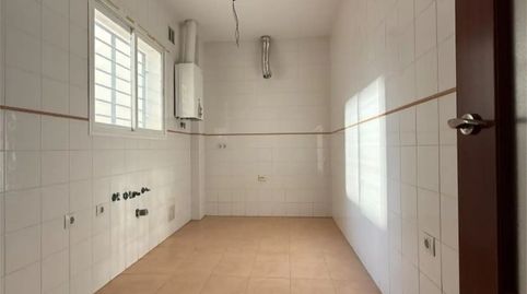 Foto 5 de Piso en venta en Calle Larga, 142, La Puebla del Río, Sevilla