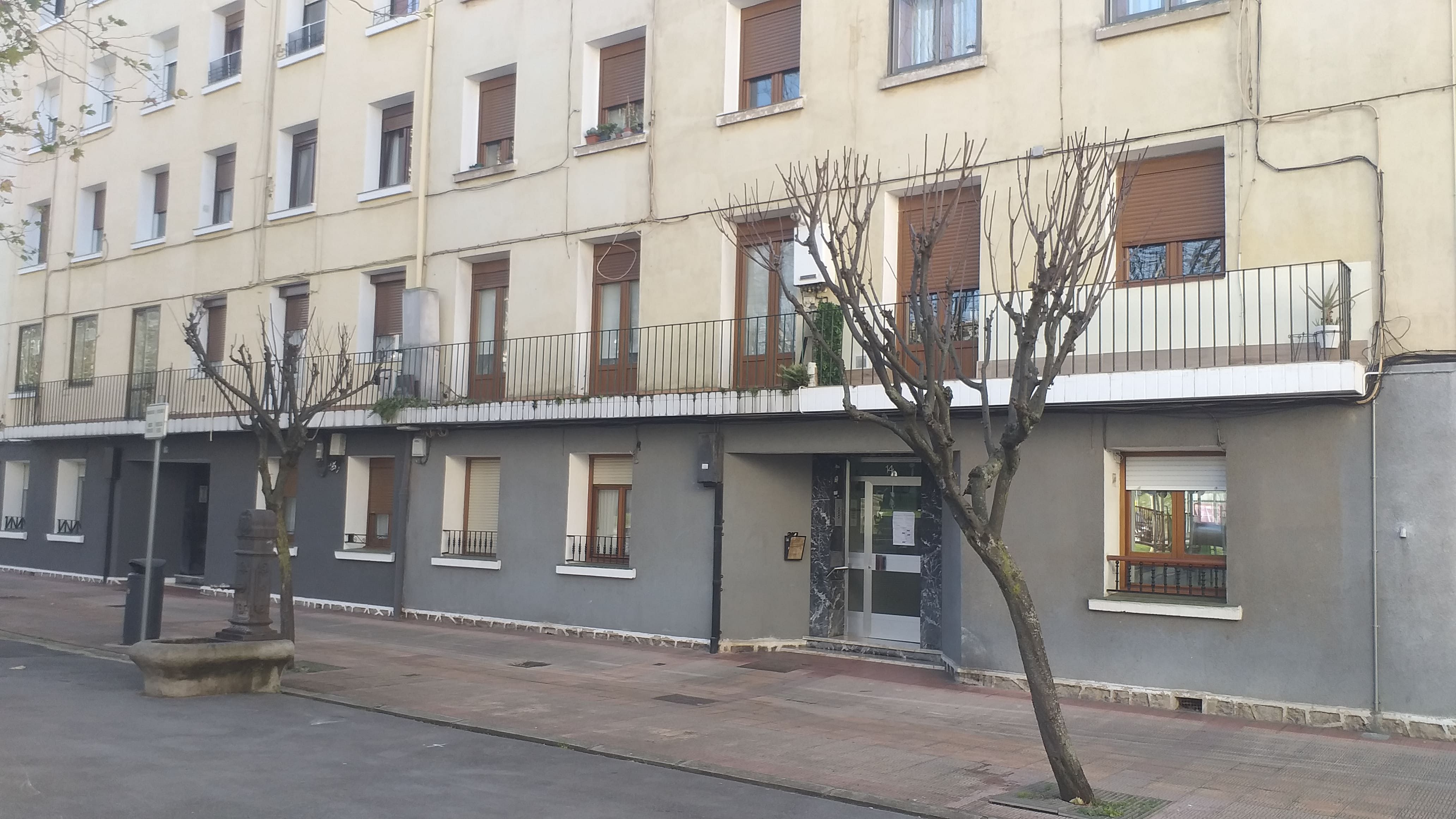 Exterior view of Flat for sale in Barakaldo 