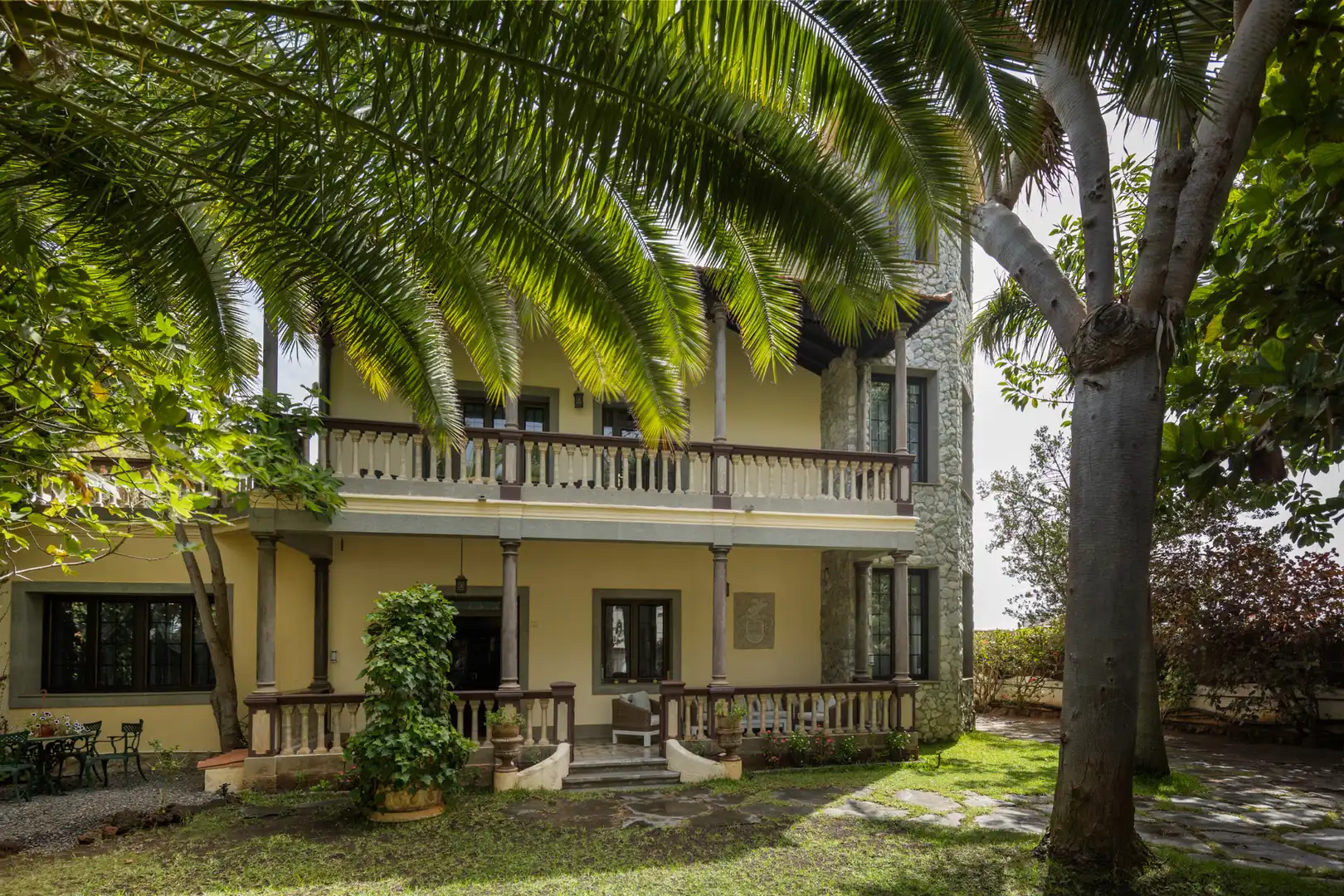 Vista exterior de Casa o xalet en venda en Santa Brígida amb Aire condicionat, Calefacció i Jardí privat