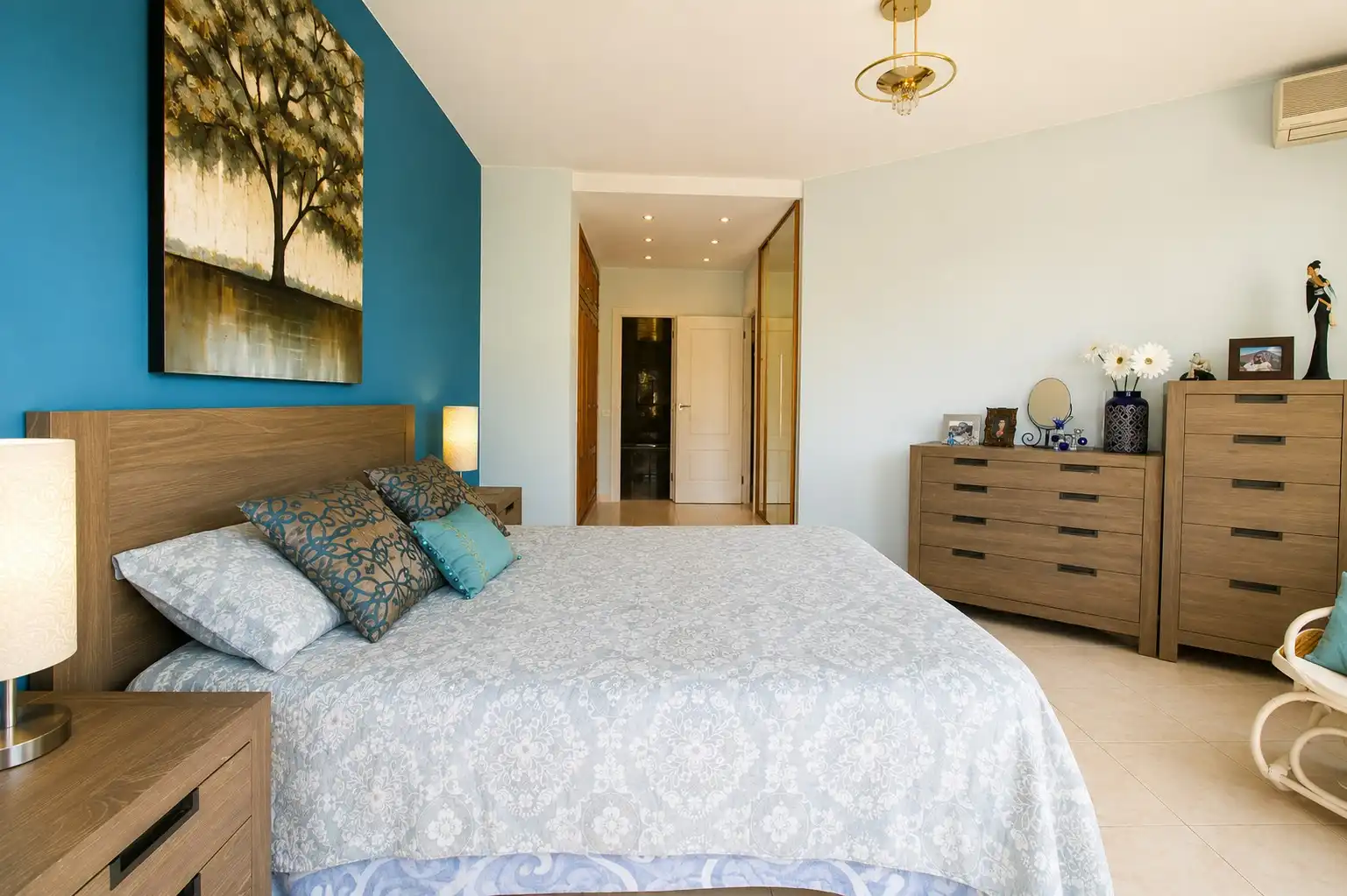 Bedroom of Duplexes for sale in L'Hospitalet de Llobregat  with Air Conditioner, Heating and Terrace