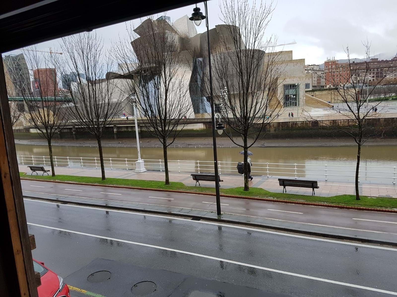Vista exterior de Oficina de lloguer en Bilbao 