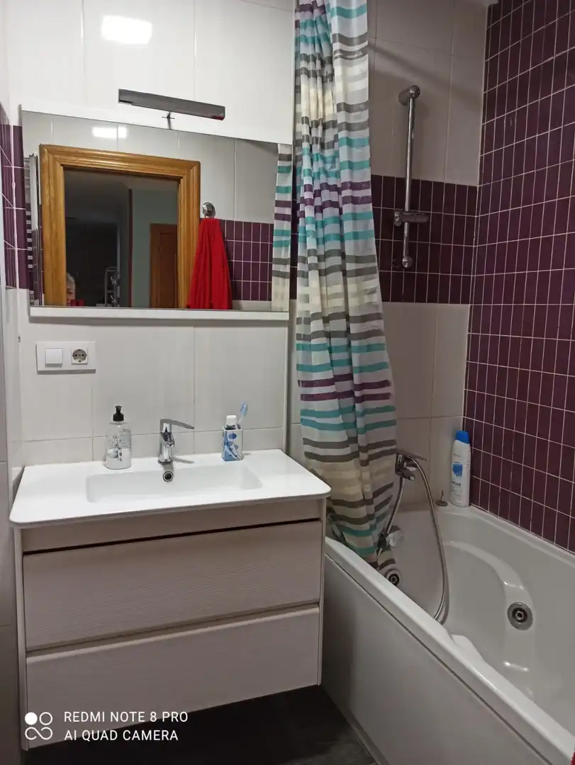 Bathroom of Flat for sale in Albacete  with Air Conditioner, Heating and Parquet flooring