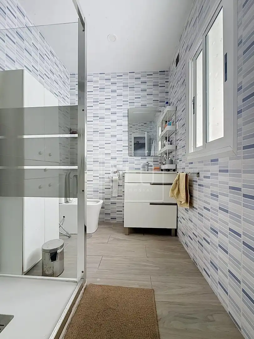Bathroom of Flat for sale in Atarfe  with Air Conditioner and Balcony