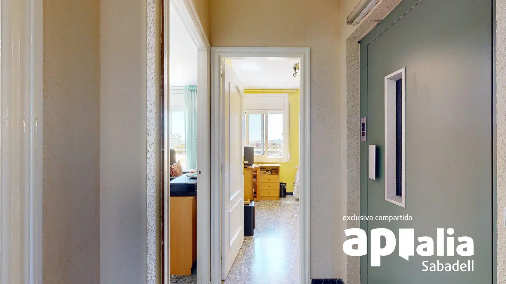 Casa adosada en venta en Barberà del Vallès con Calefacción, Terraza y Balcón