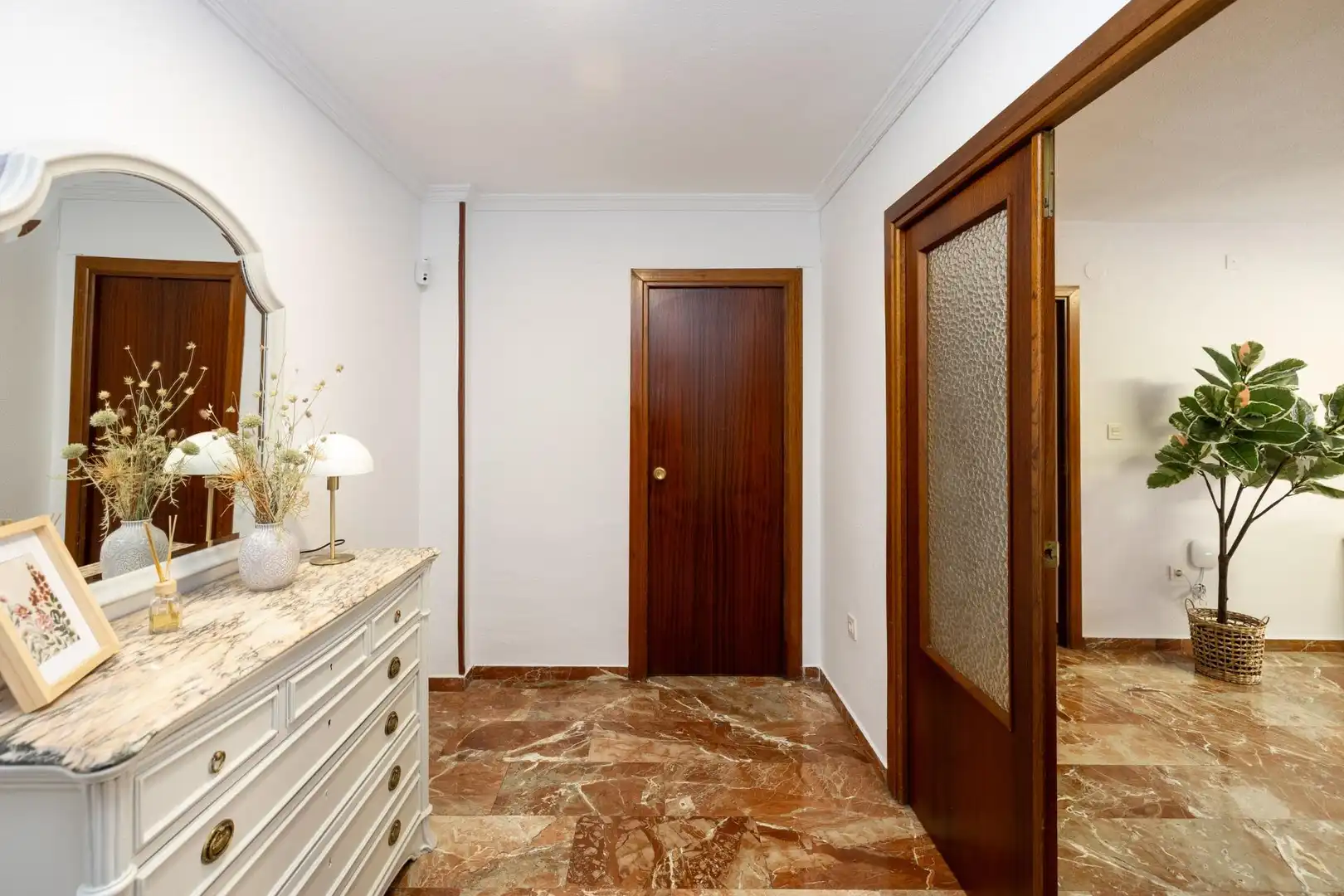 Piso en venta en Granada con Calefacción y Balcón