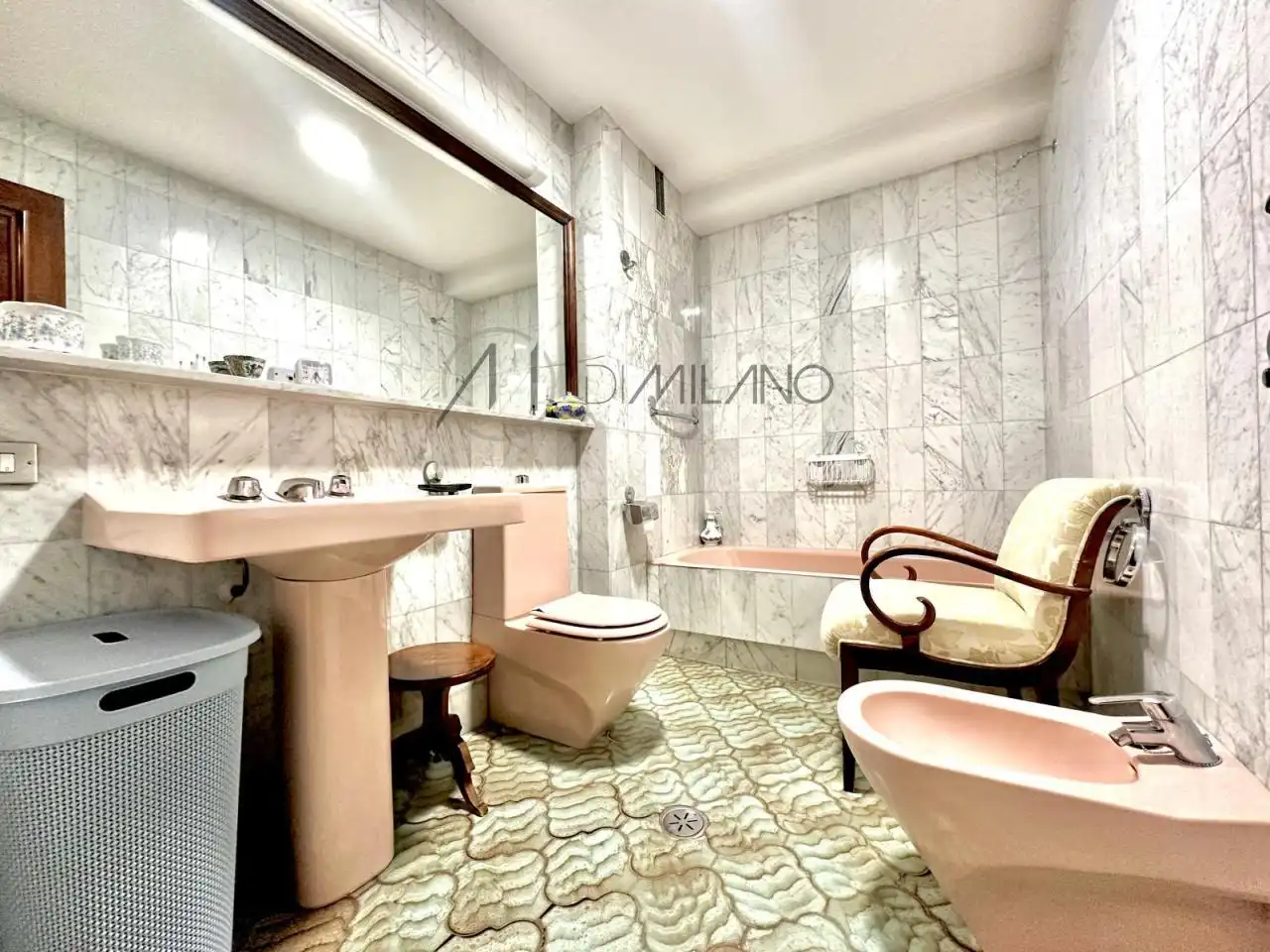 Baño de Piso en venta en Vigo  con Calefacción, Parquet y Trastero