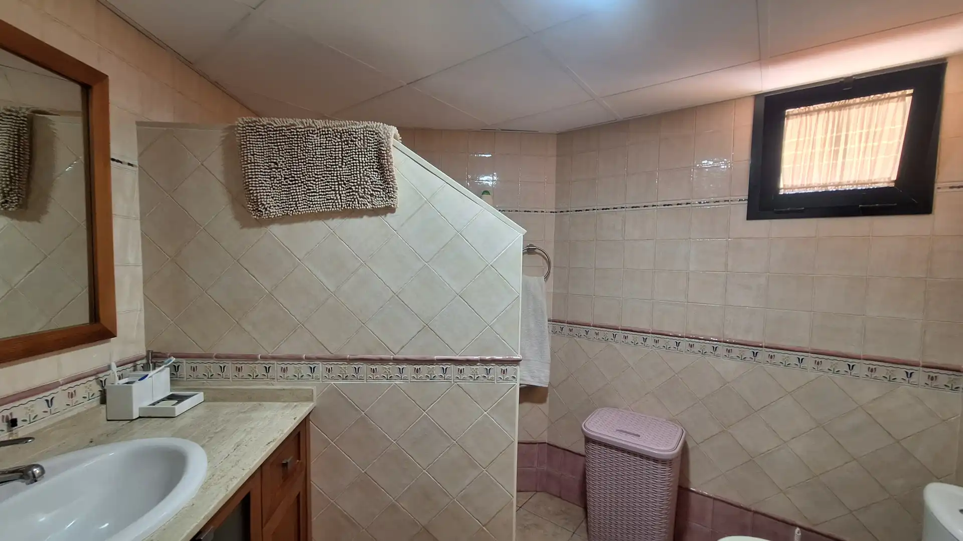 Bany de Casa adosada en venda en Estepona amb Terrassa