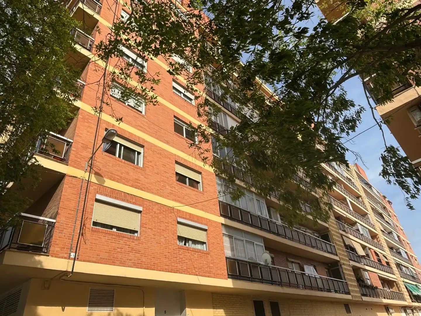 Außenansicht von Wohnung zum Verkauf in Valencia mit Balkon