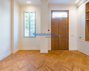 Flat to rent in  Sevilla Capital  with Air Conditioner