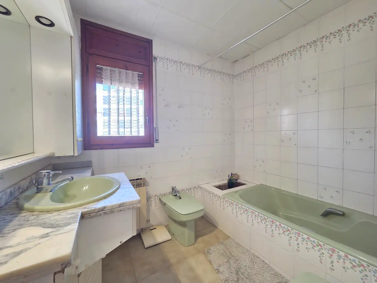 Bany de Casa o xalet en venda en Cerdanyola del Vallès amb Jardí privat i Terrassa