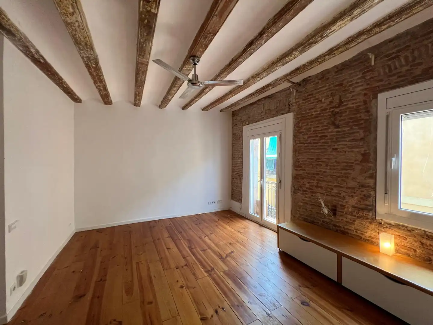 Wohnung mit Terrasse zum Verkauf in Carrer del Lleó