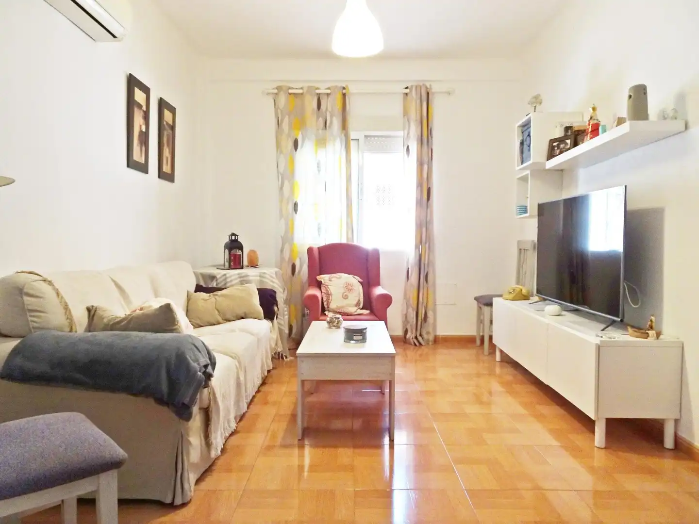 Sala d'estar de Pis en venda en Málaga amb Aire condicionat i Moblat