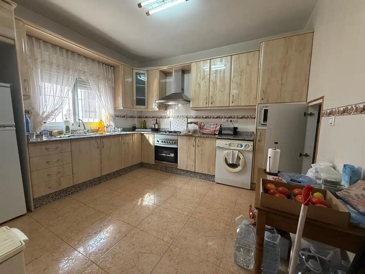 Küche von Einfamilien-Reihenhaus zum Verkauf in Taberno mit Möbliert