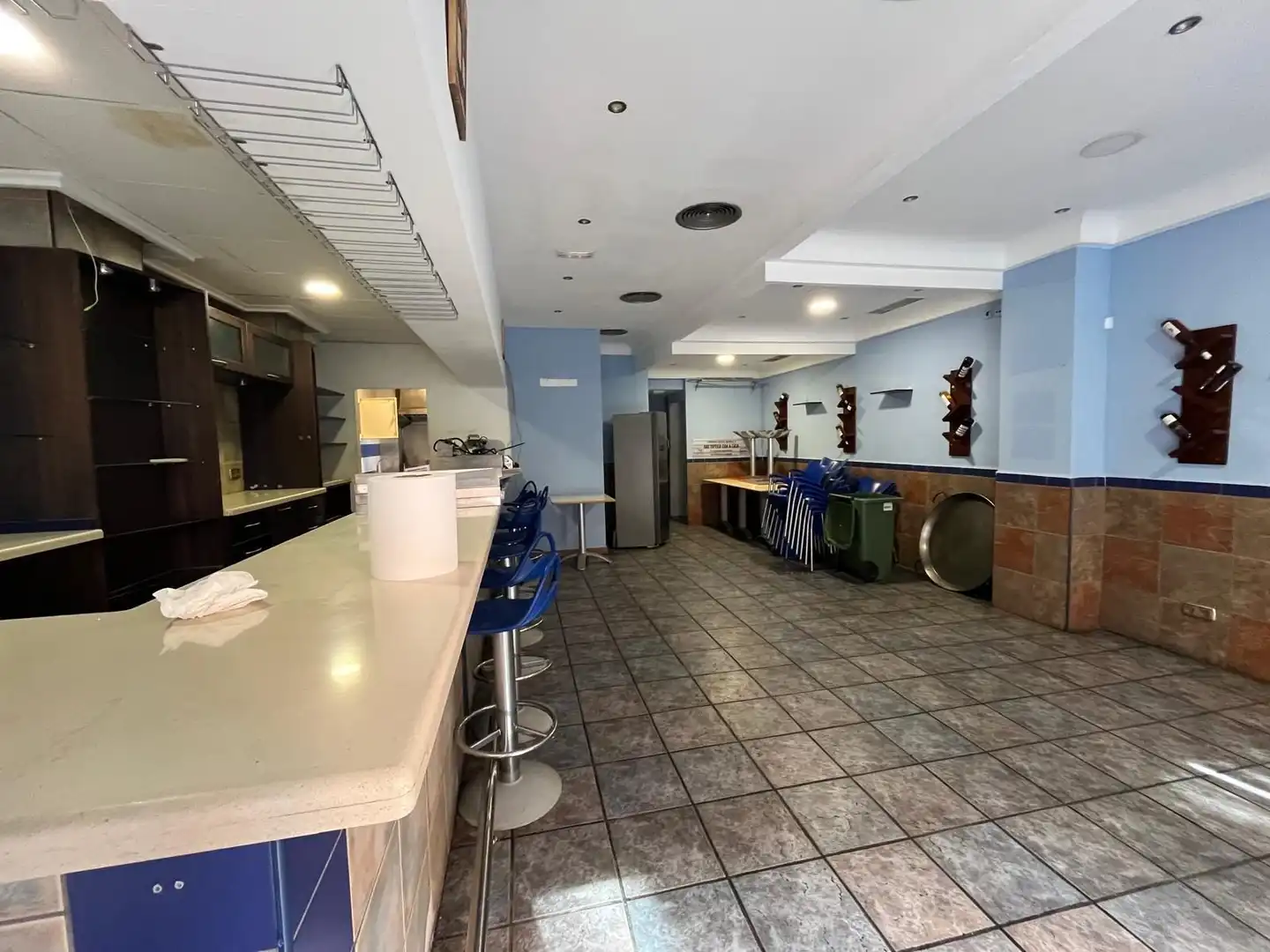 Local comercial en venta en Pueblo - Urbanizaciones, imagen 3