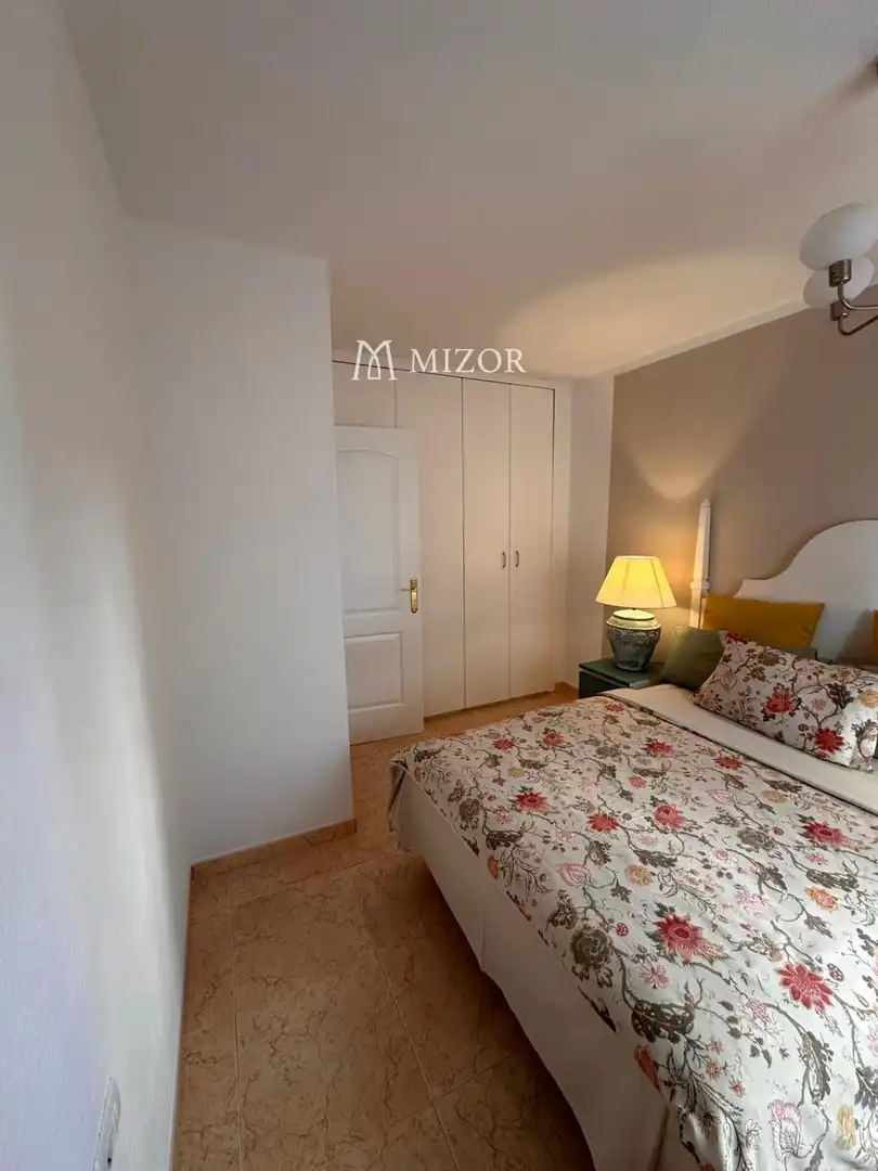 Dormitori de Apartament en venda en Adeje amb Terrassa i Moblat