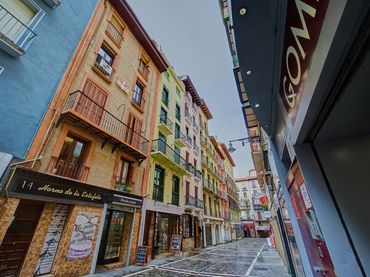 Locale commerciale in cessione a Pamplona-Iruña - Calle Estafeta 12. Pamplona-Iruña 12