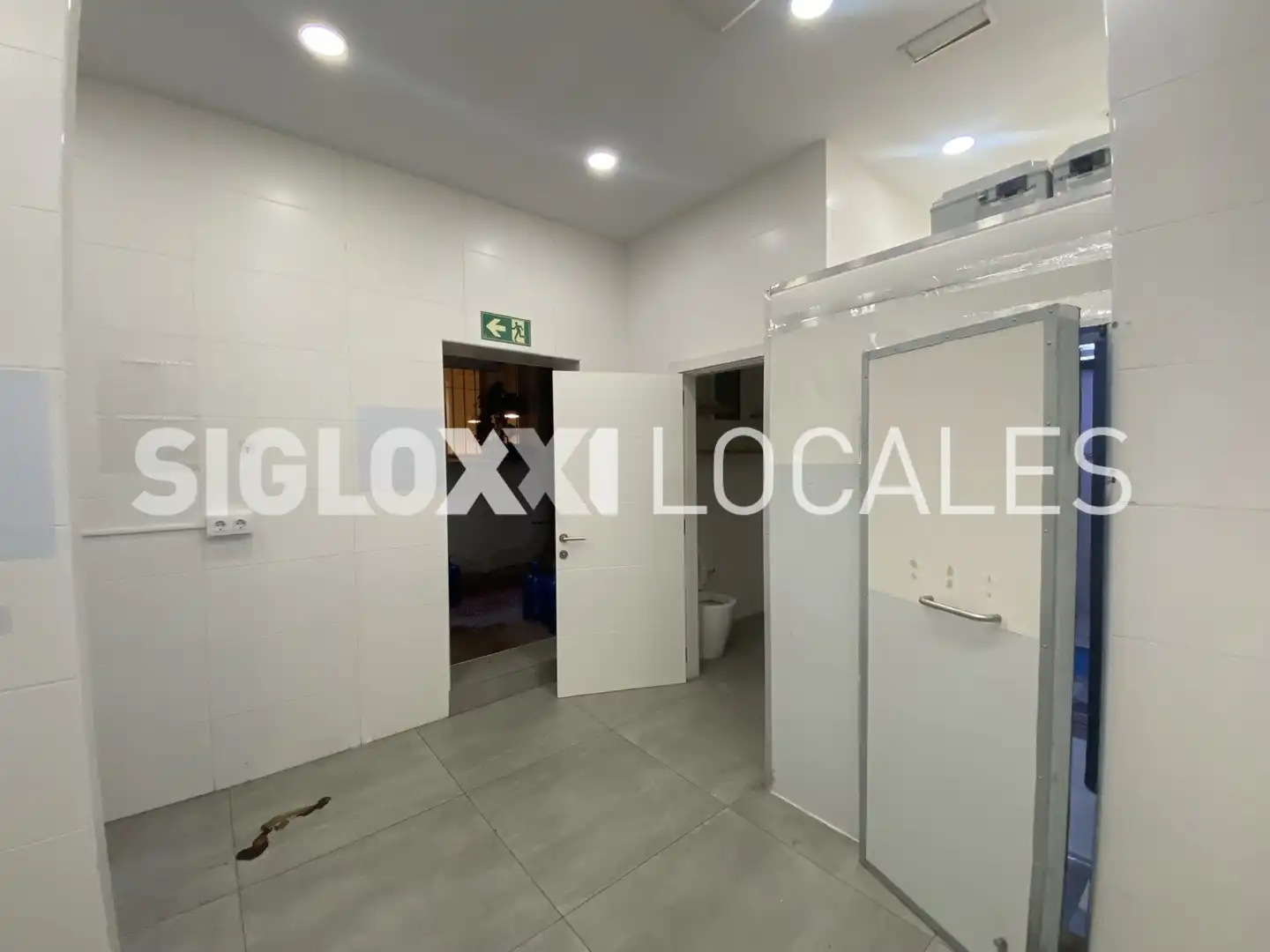 Bany de Local de lloguer en Barcelona amb Aire condicionat