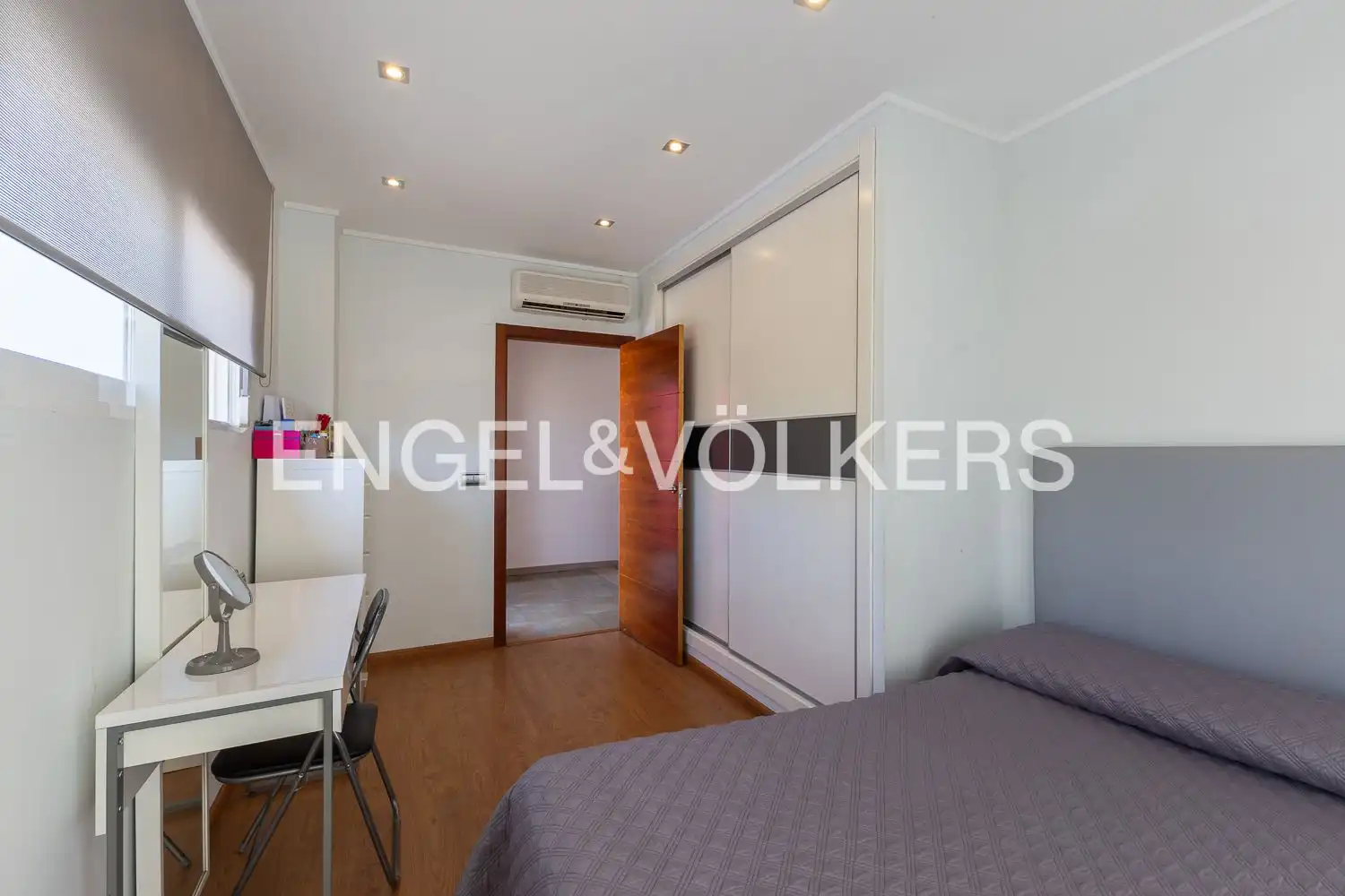 Bedroom of Houses for sale in Villanueva de Castellón  with Air Conditioner, Heating and Terrace