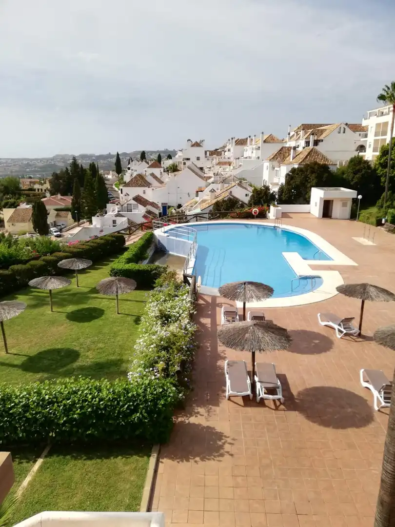 Jardí de Apartament de lloguer en Mijas amb Aire condicionat, Calefacció i Terrassa